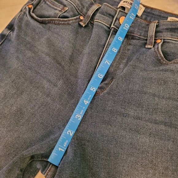 EUC William Rast Medium Wash, Highrise, Sculpted Skinny Jean. Size 30 - Picture 2 of 9